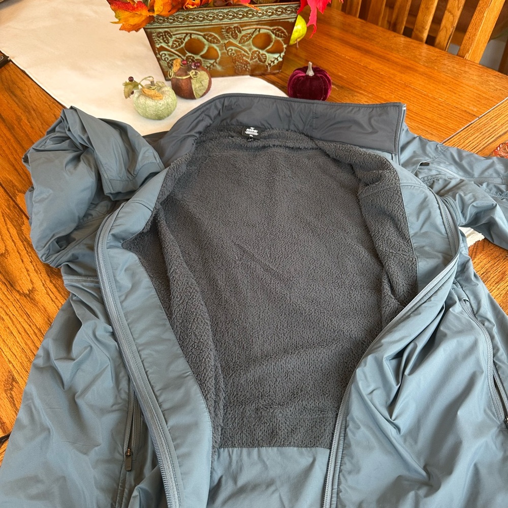Kuhl Performance  impact jacket Grey and Blue - Picture 5 of 6